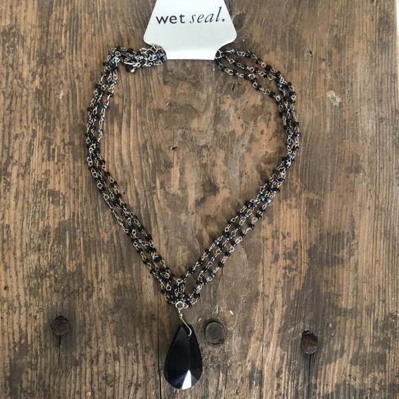 Wet Seal Jewelry - Black Tear Drop Necklace